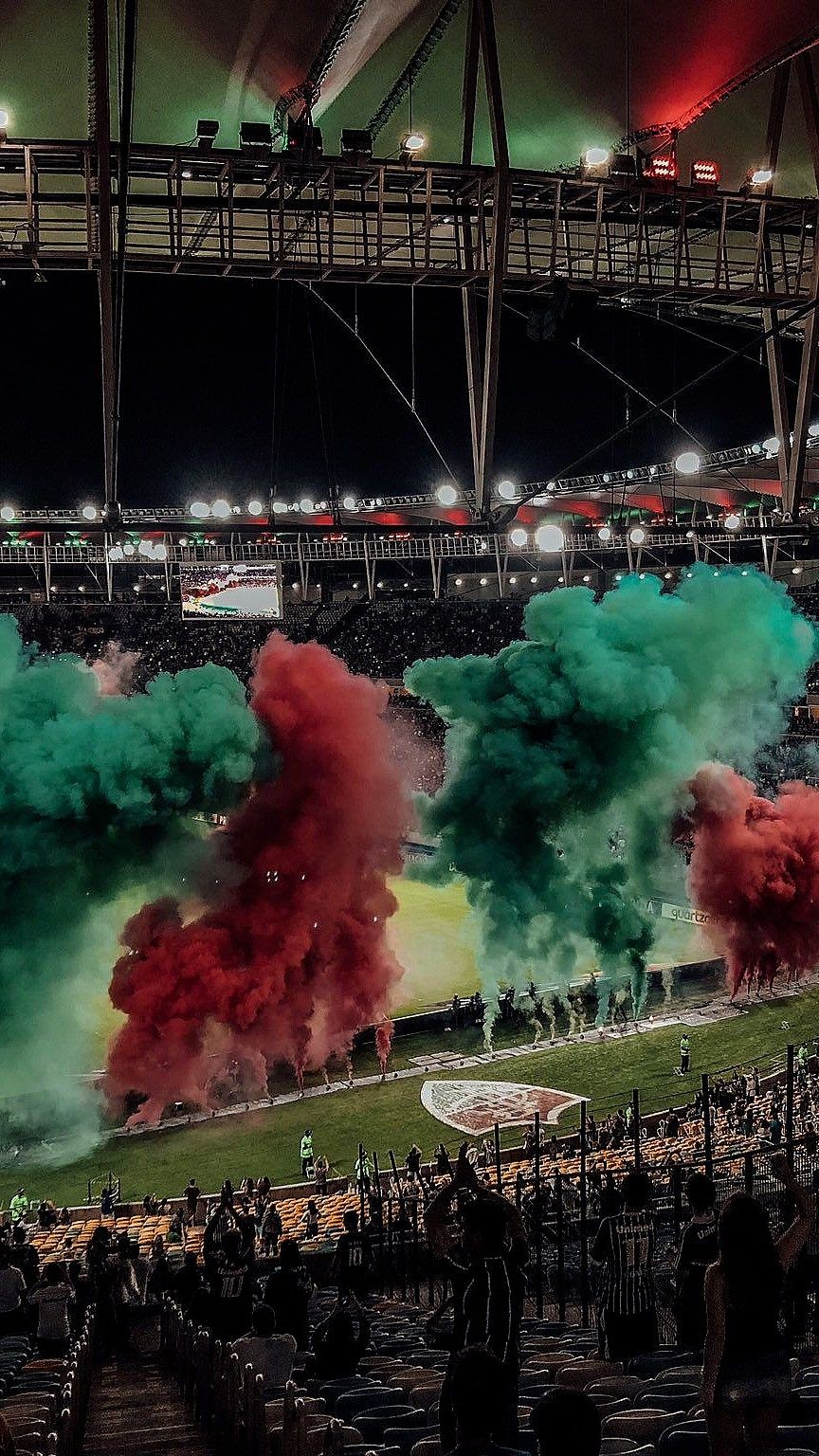 Torcida do Fluminense no Maracanã